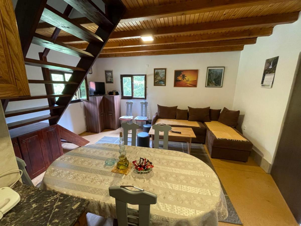 Vikendica Na Sokolini Villa Gornja Koprivna ภายนอก รูปภาพ